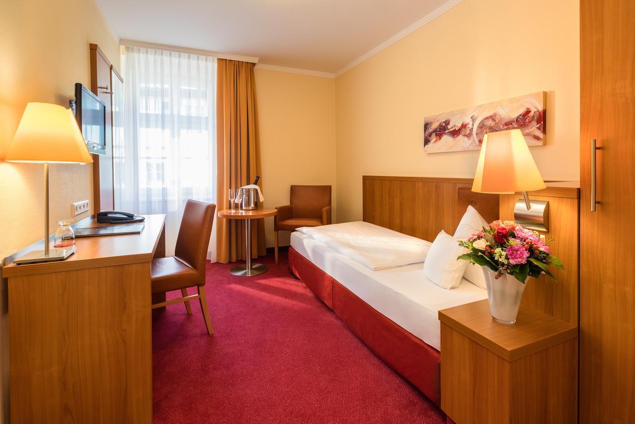 Hotel Vis A Vis Lindau  Eksteriør bilde