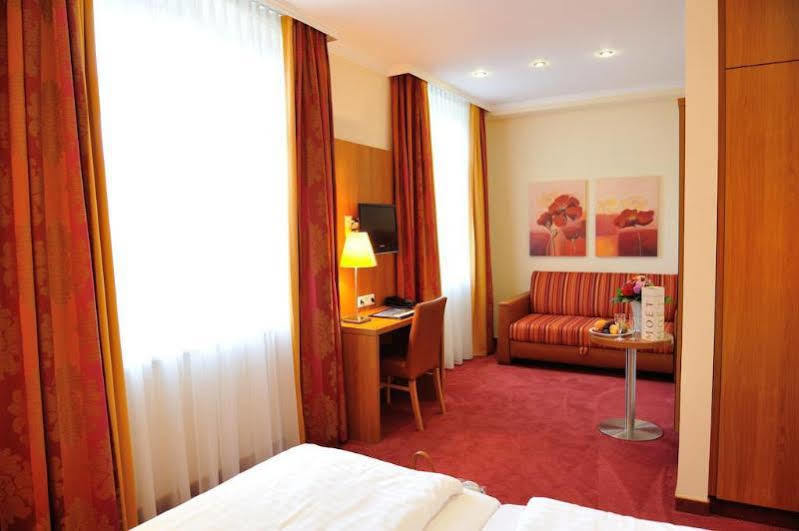 Hotel Vis A Vis Lindau  Eksteriør bilde