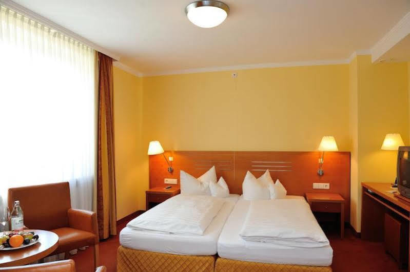 Hotel Vis A Vis Lindau  Eksteriør bilde